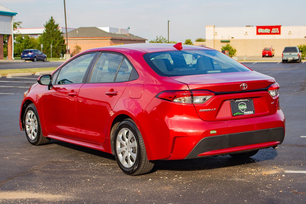 Photo 7 of this Toyota Corolla