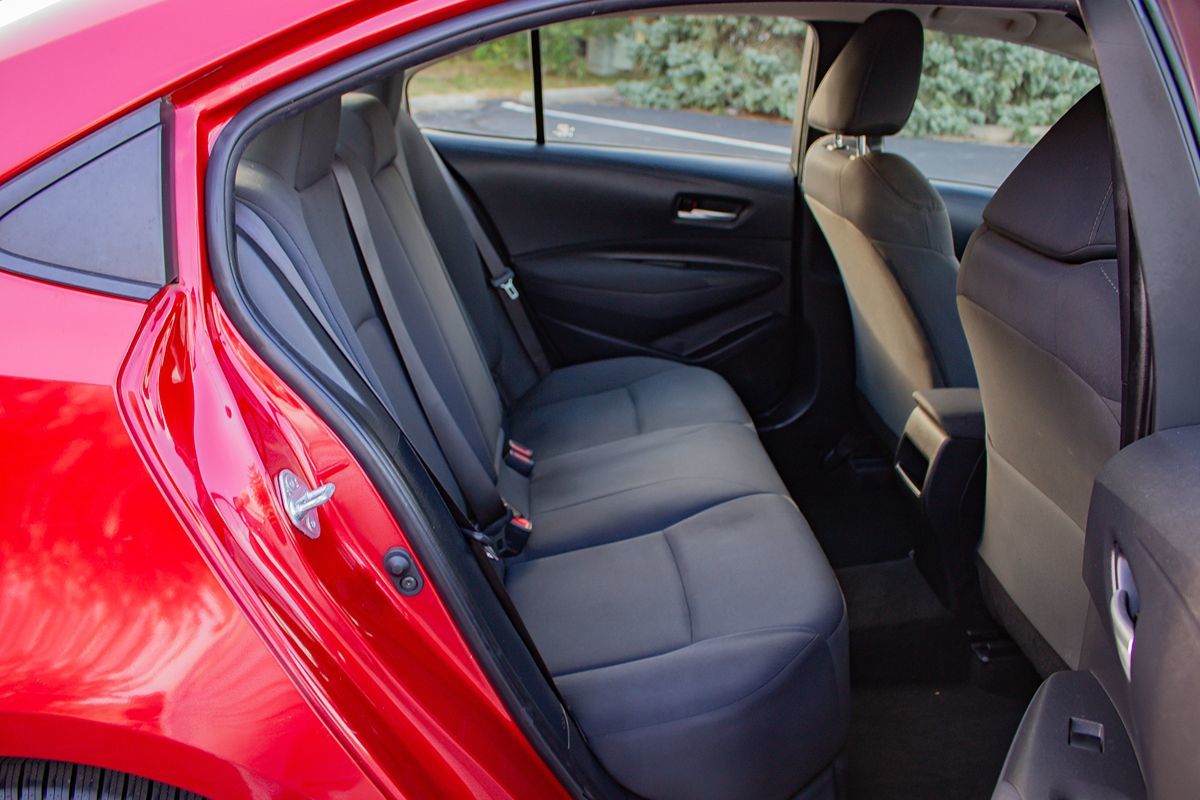 Photo 18 of this Toyota Corolla