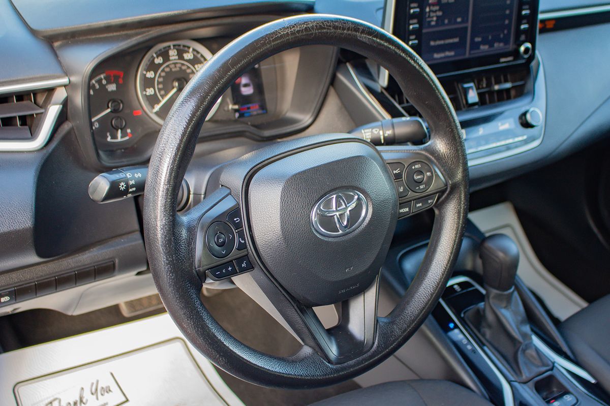Photo 22 of this Toyota Corolla