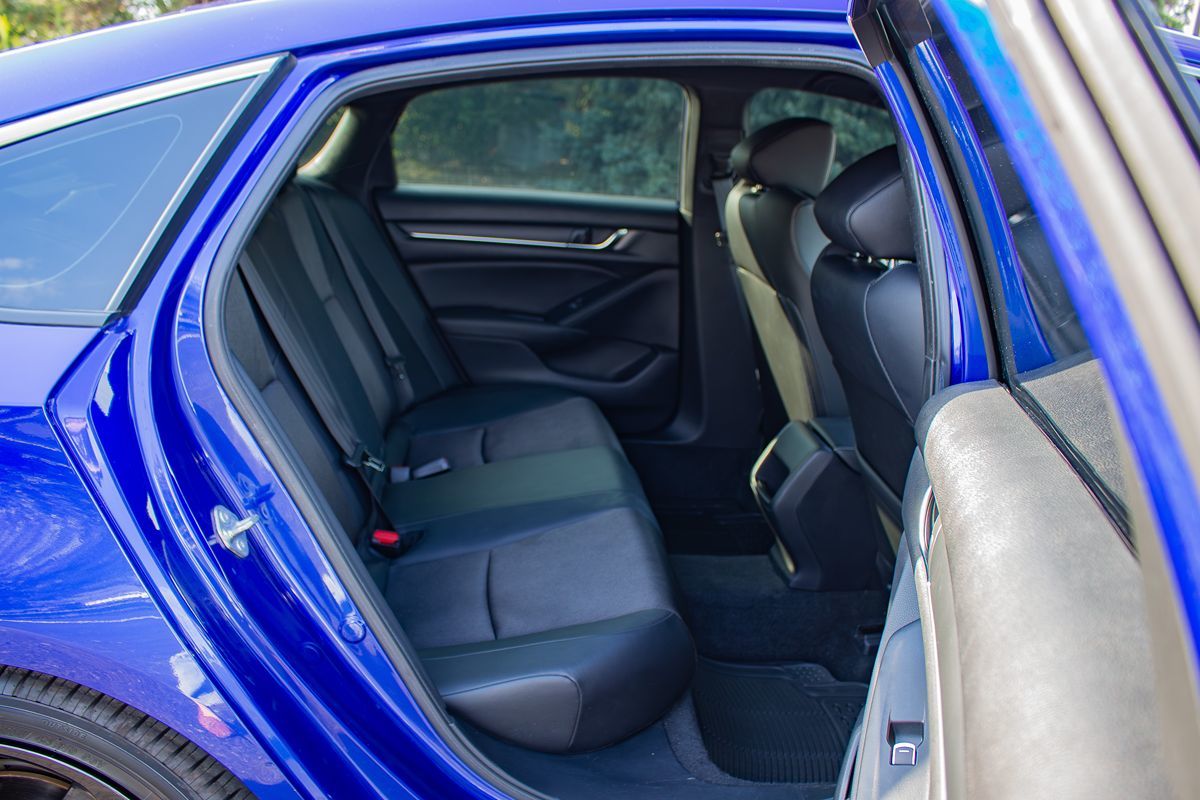 Photo 17 of this Honda Accord Sedan