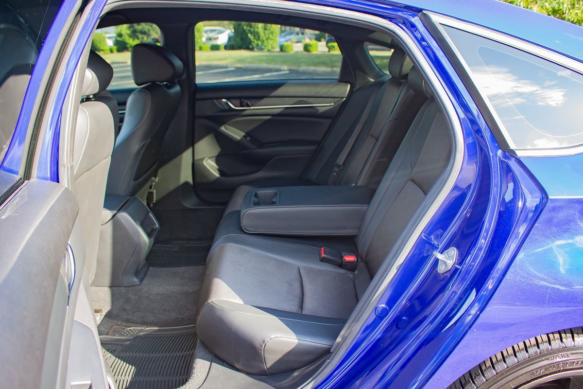 Photo 14 of this Honda Accord Sedan