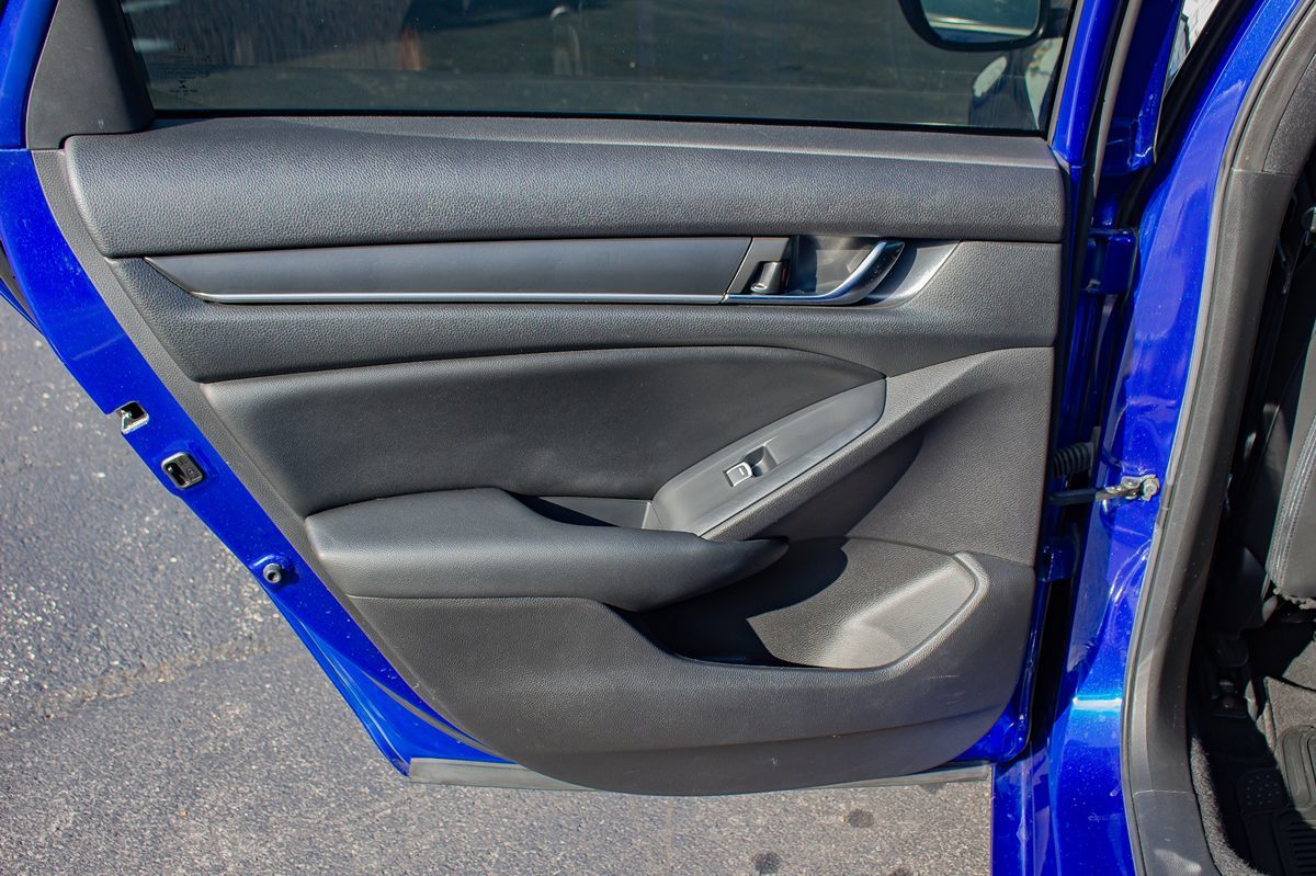 Photo 15 of this Honda Accord Sedan