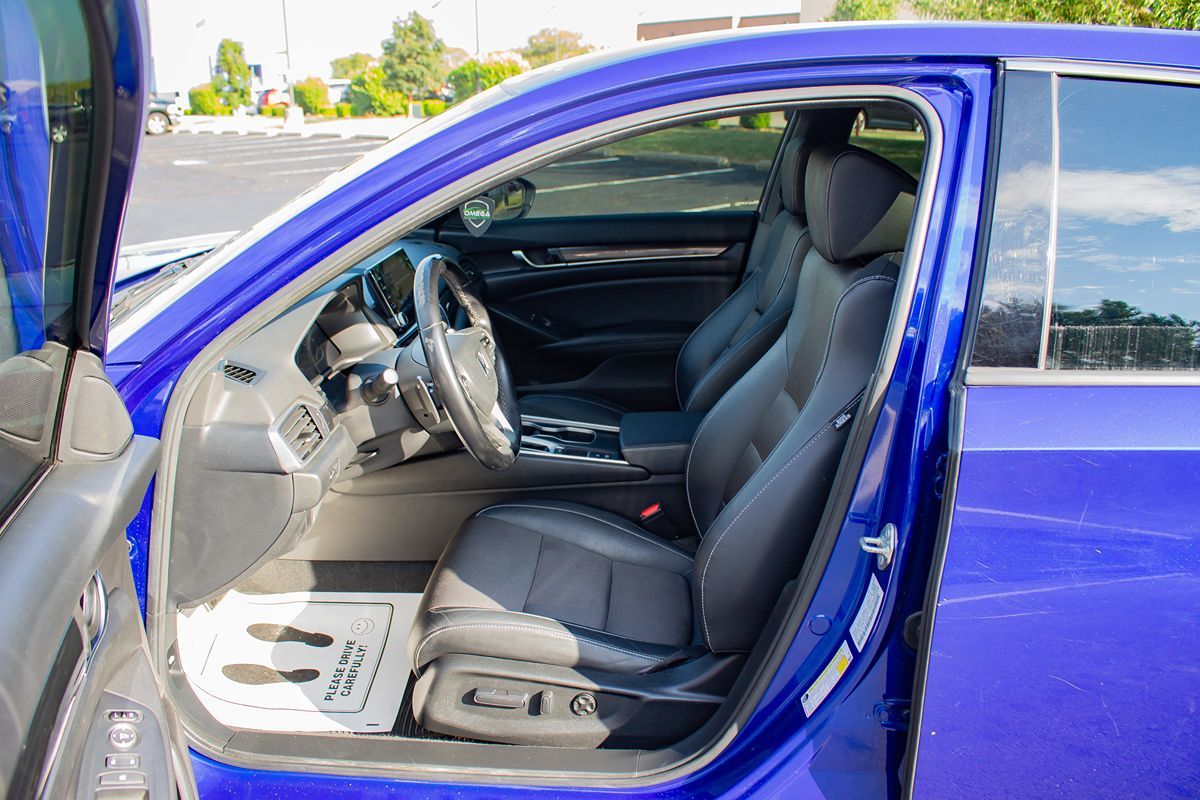 Photo 12 of this Honda Accord Sedan