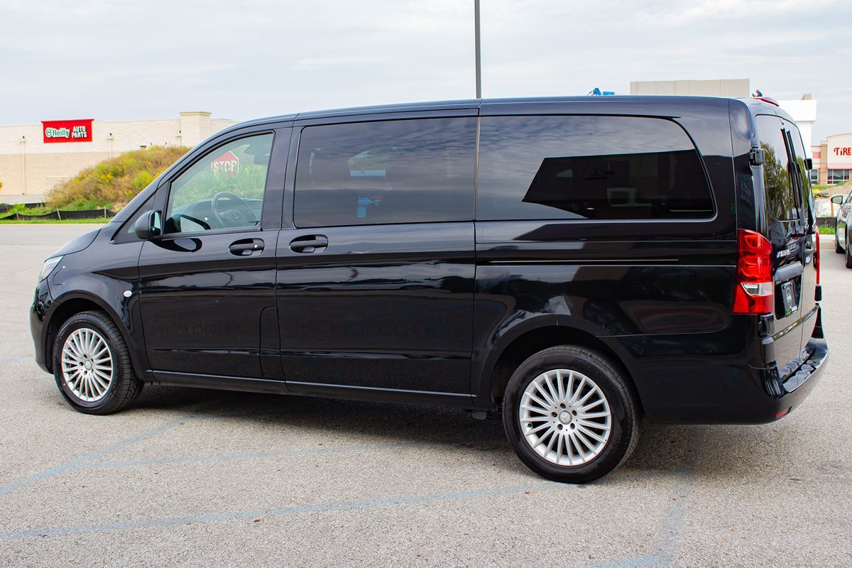 Photo 7 of this Mercedes-Benz Metris Passenger Van