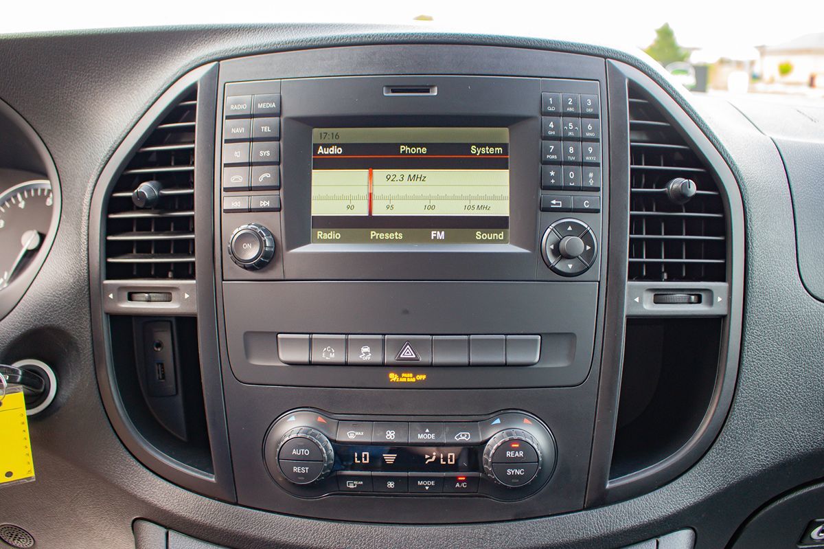 Photo 24 of this Mercedes-Benz Metris Passenger Van