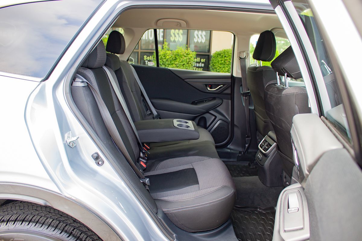 Photo 17 of this Subaru Outback