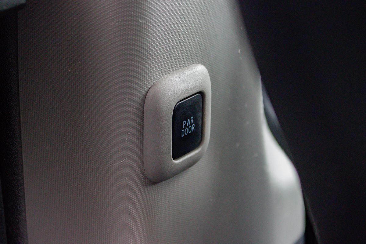 Photo 39 of this Toyota Sienna