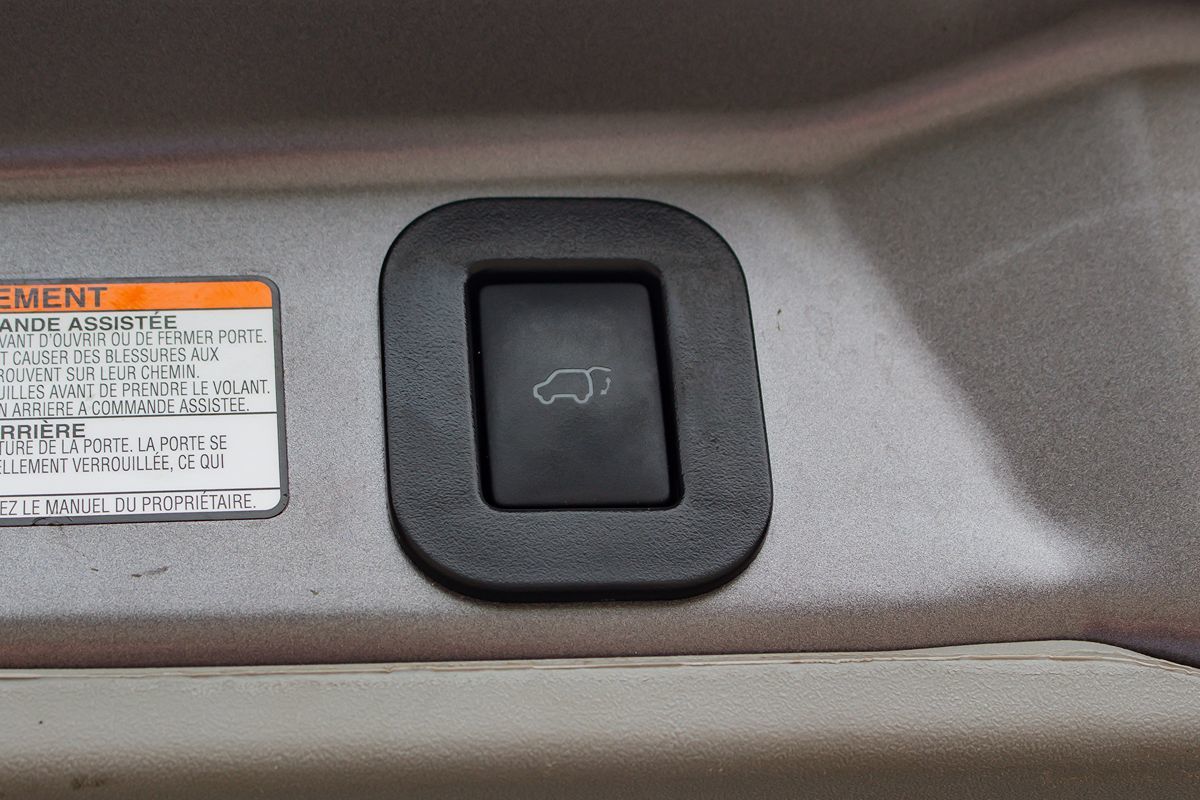 Photo 22 of this Toyota Sienna