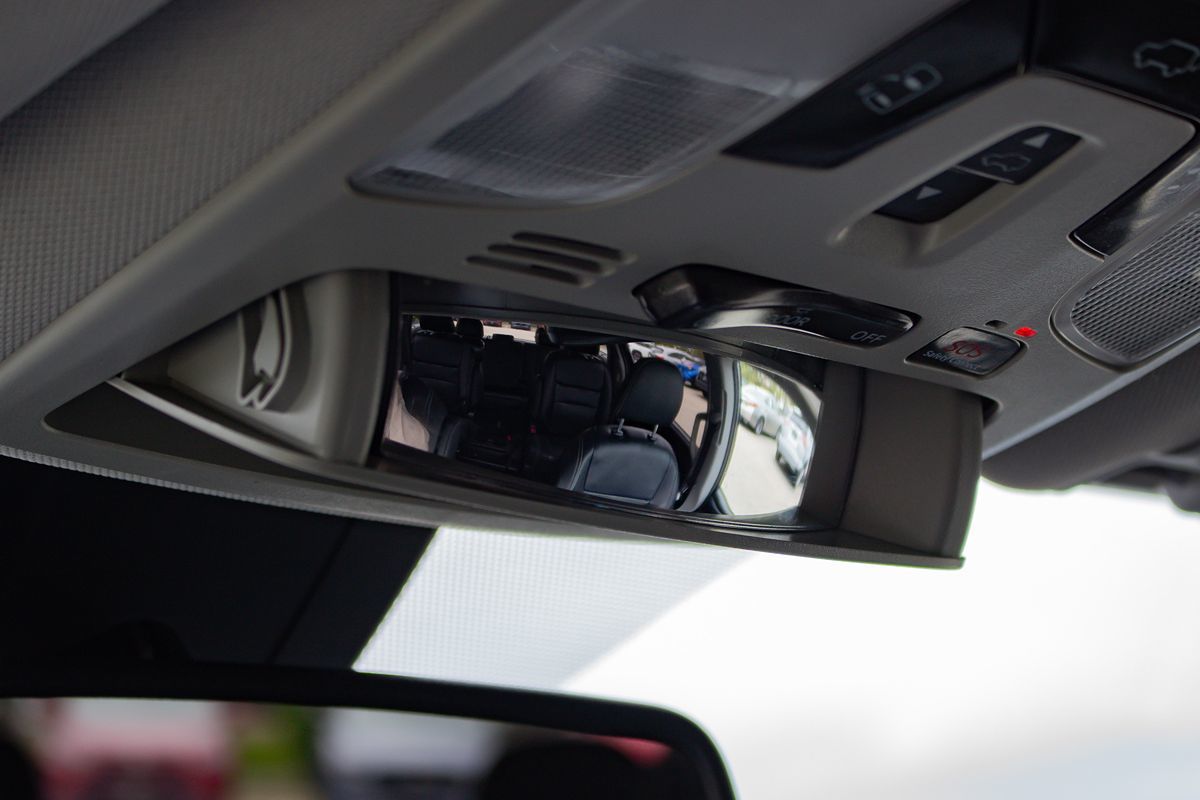 Photo 37 of this Toyota Sienna