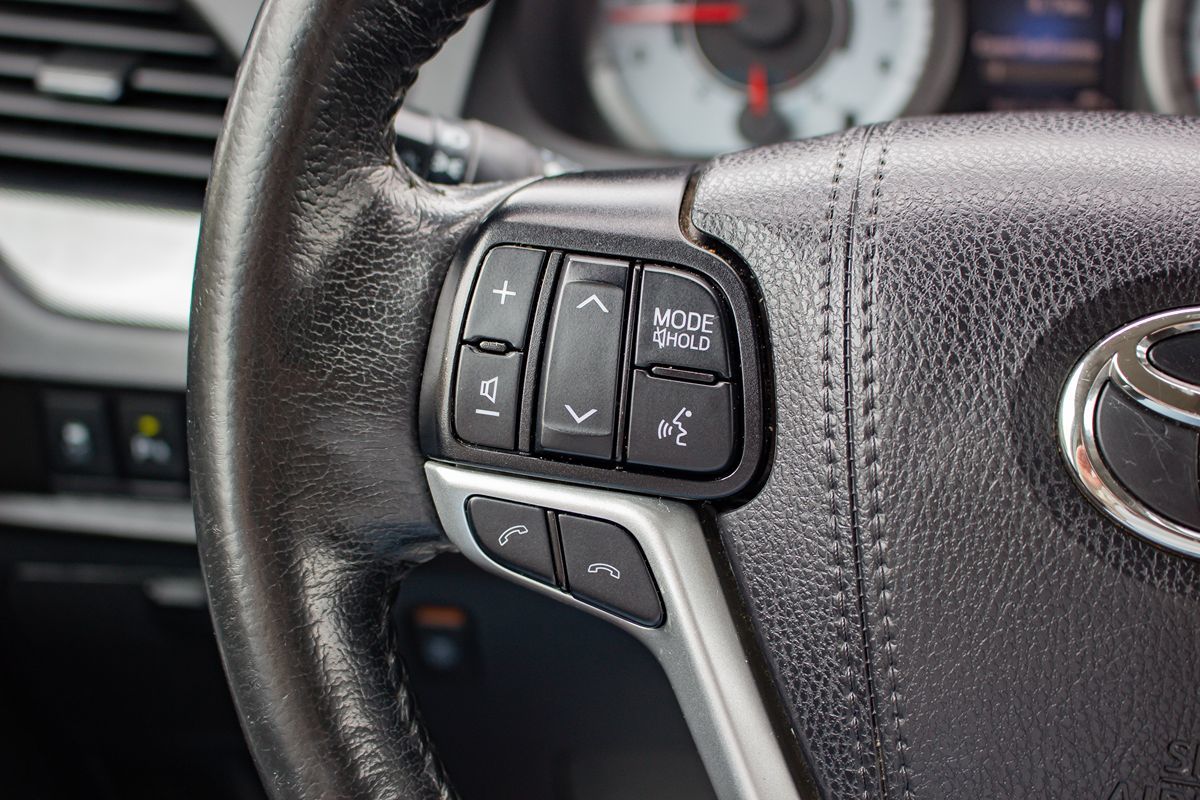 Photo 26 of this Toyota Sienna