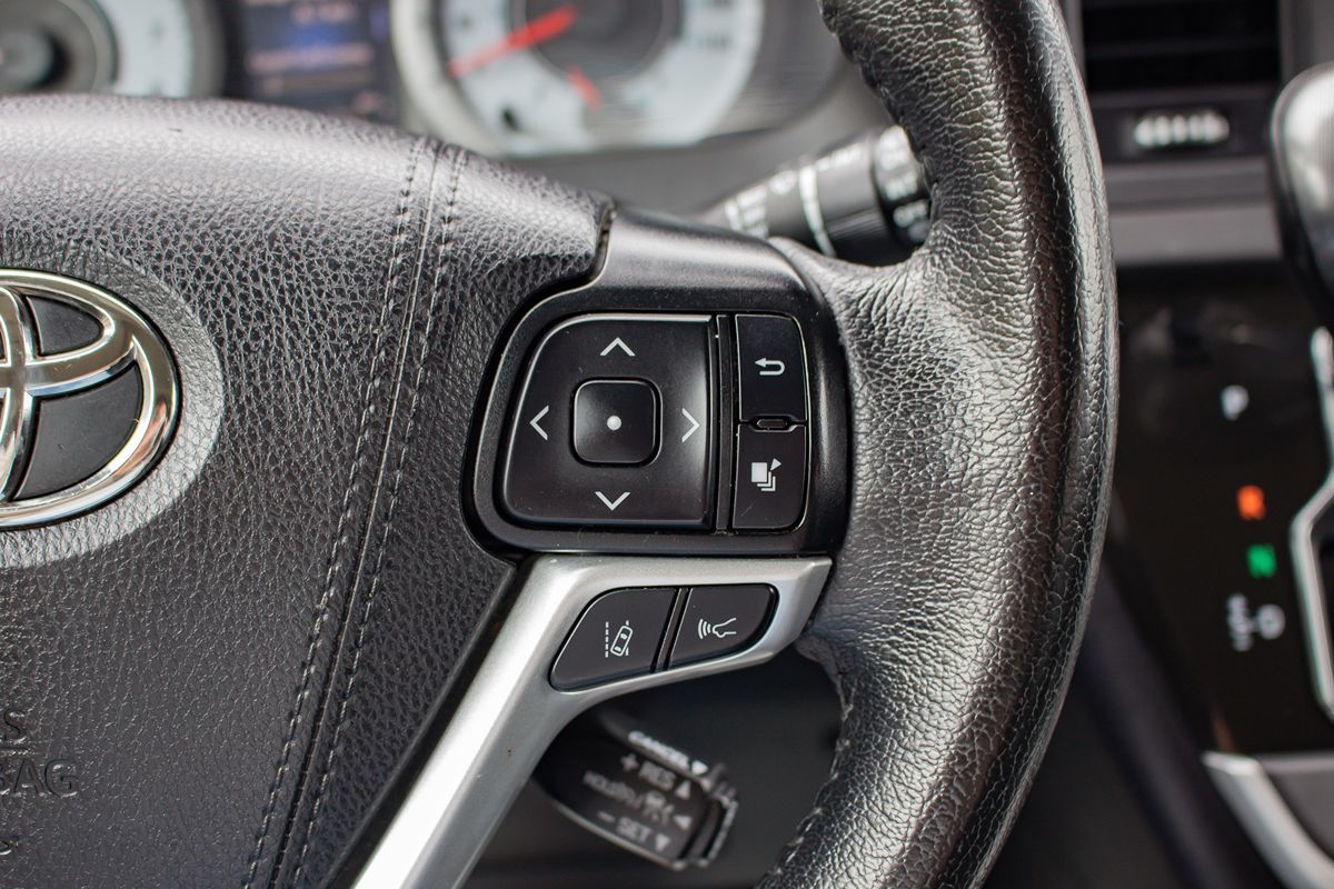 Photo 27 of this Toyota Sienna