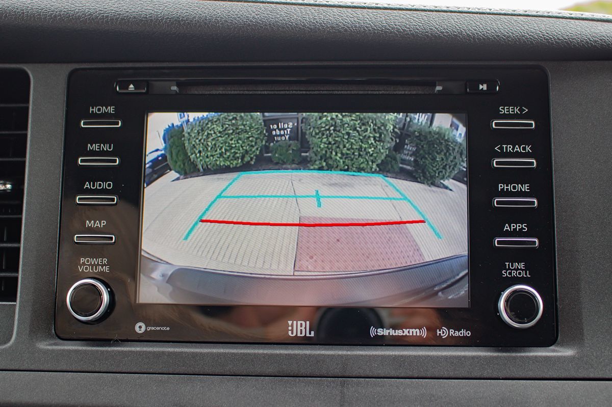 Photo 32 of this Toyota Sienna
