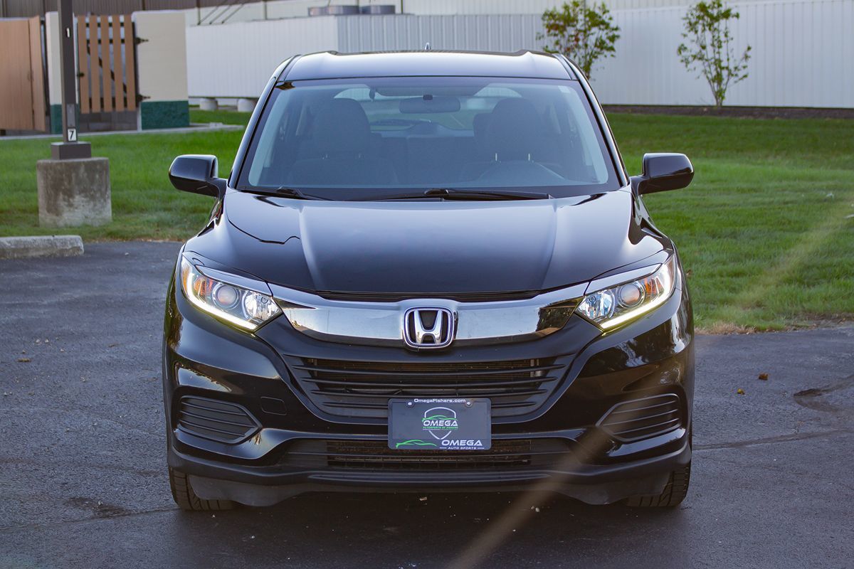 Photo 2 of this Honda HR-V