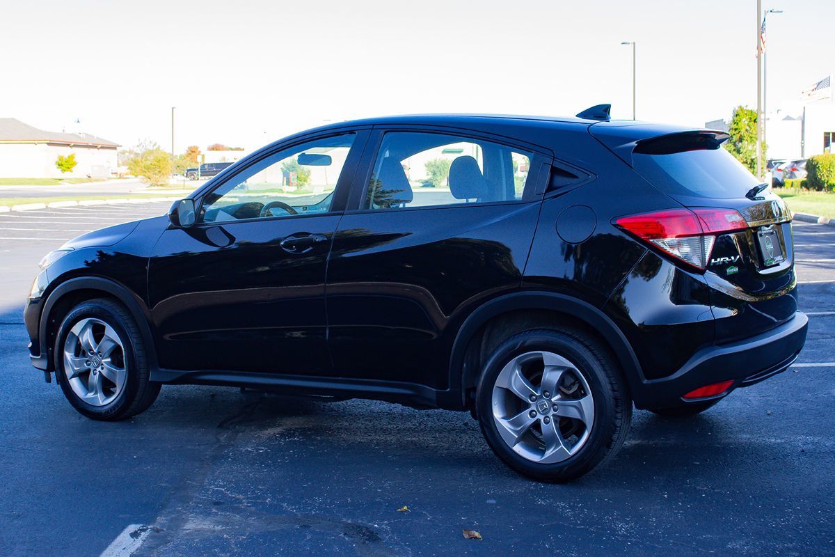 Photo 6 of this Honda HR-V