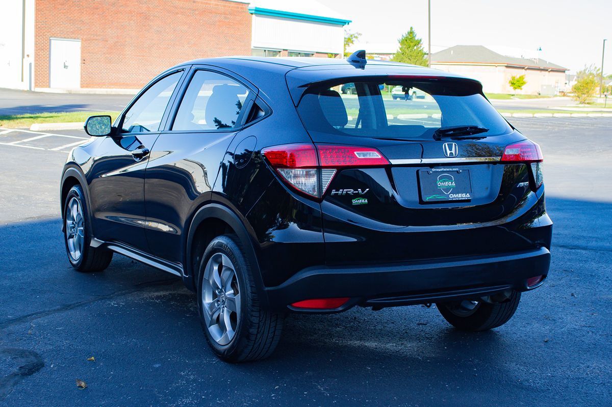 Photo 7 of this Honda HR-V