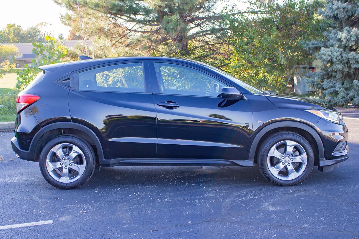 Photo 11 of this Honda HR-V