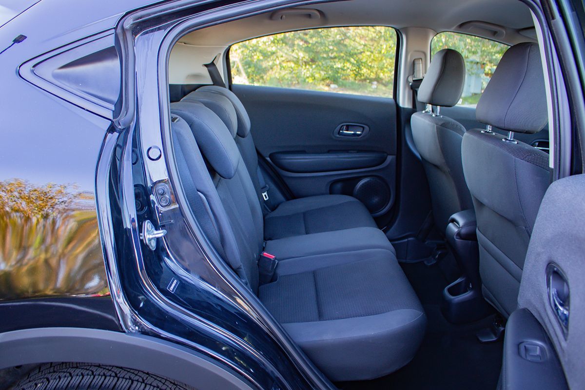 Photo 17 of this Honda HR-V