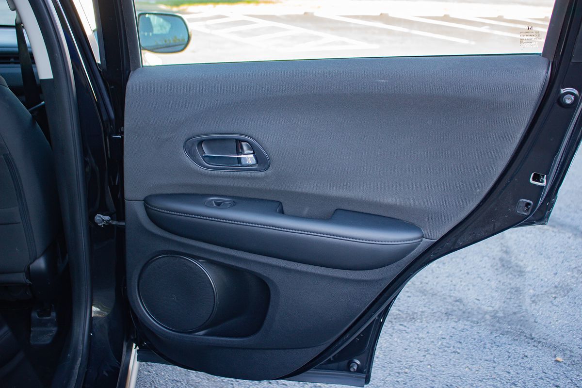 Photo 18 of this Honda HR-V