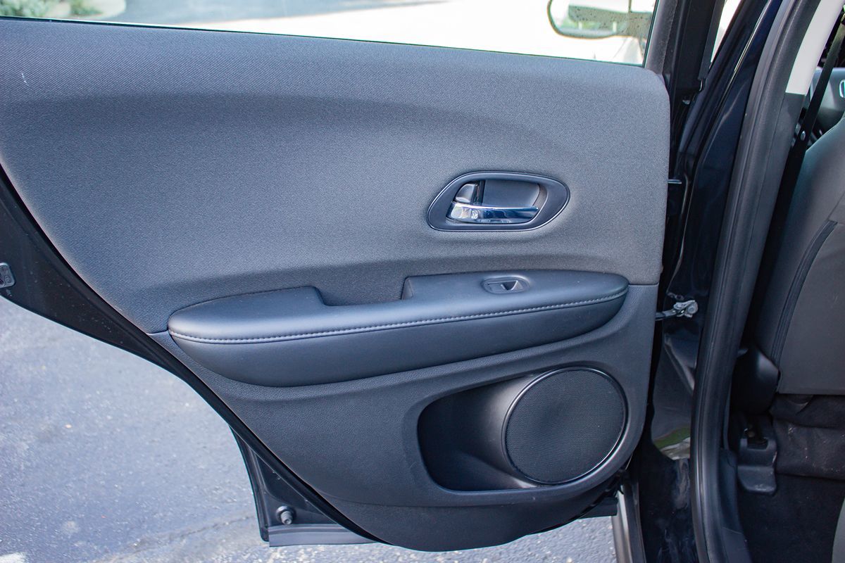 Photo 15 of this Honda HR-V