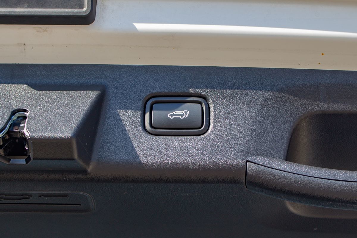 Photo 16 of this Hyundai Tucson