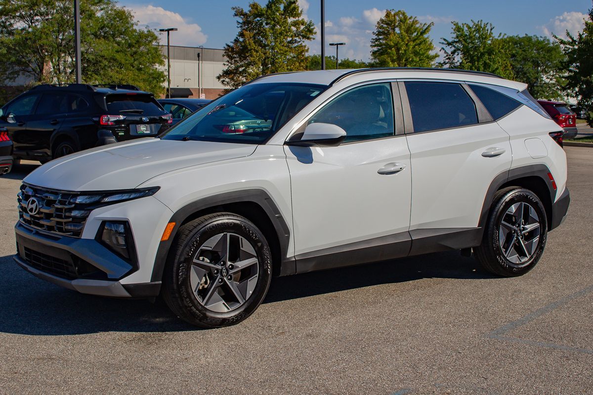 Photo 3 of this Hyundai Tucson