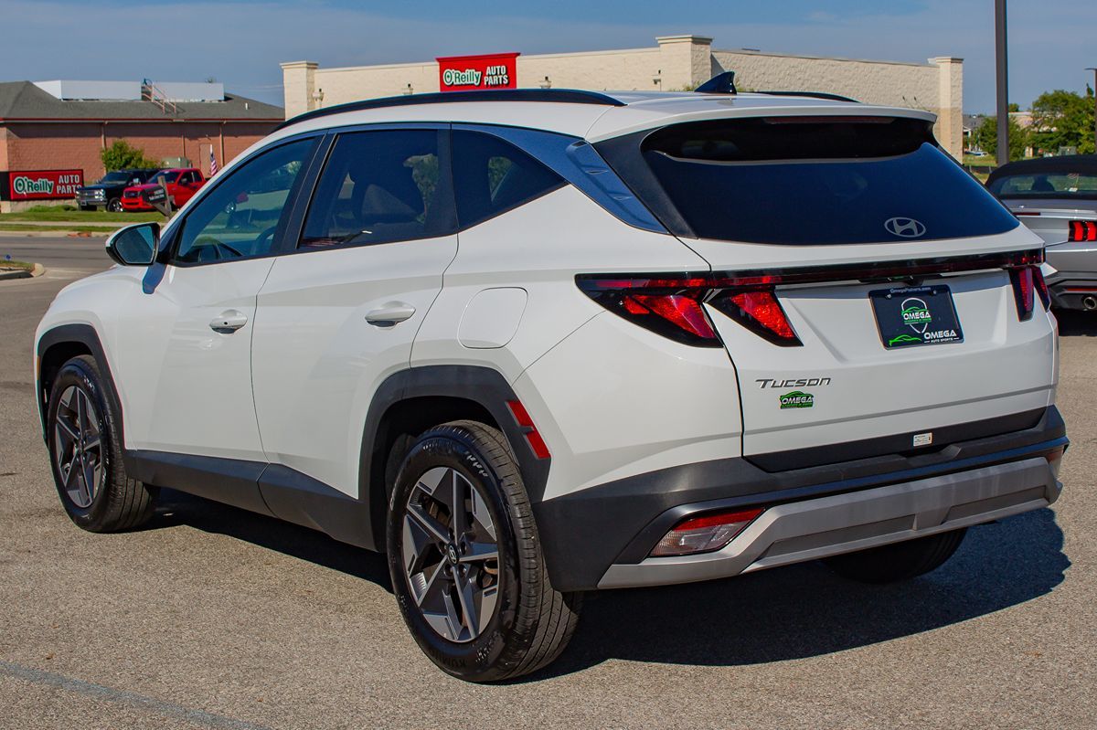 Photo 6 of this Hyundai Tucson