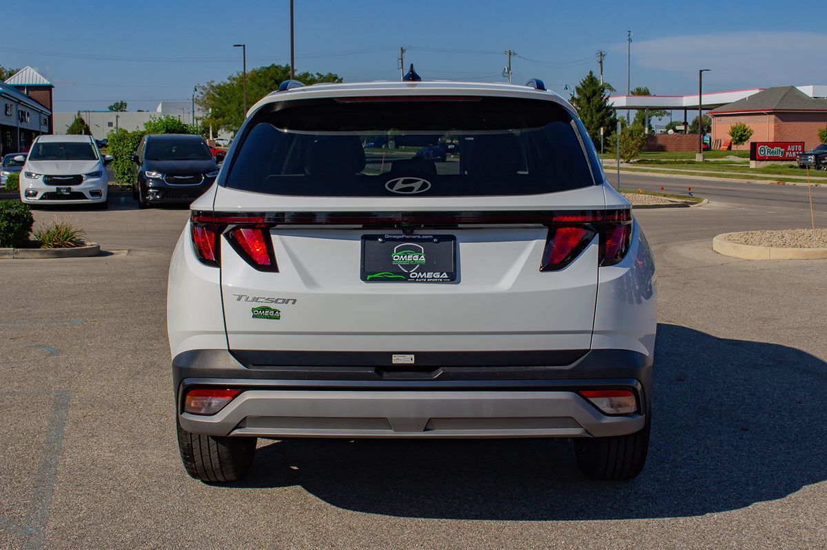 Photo 7 of this Hyundai Tucson