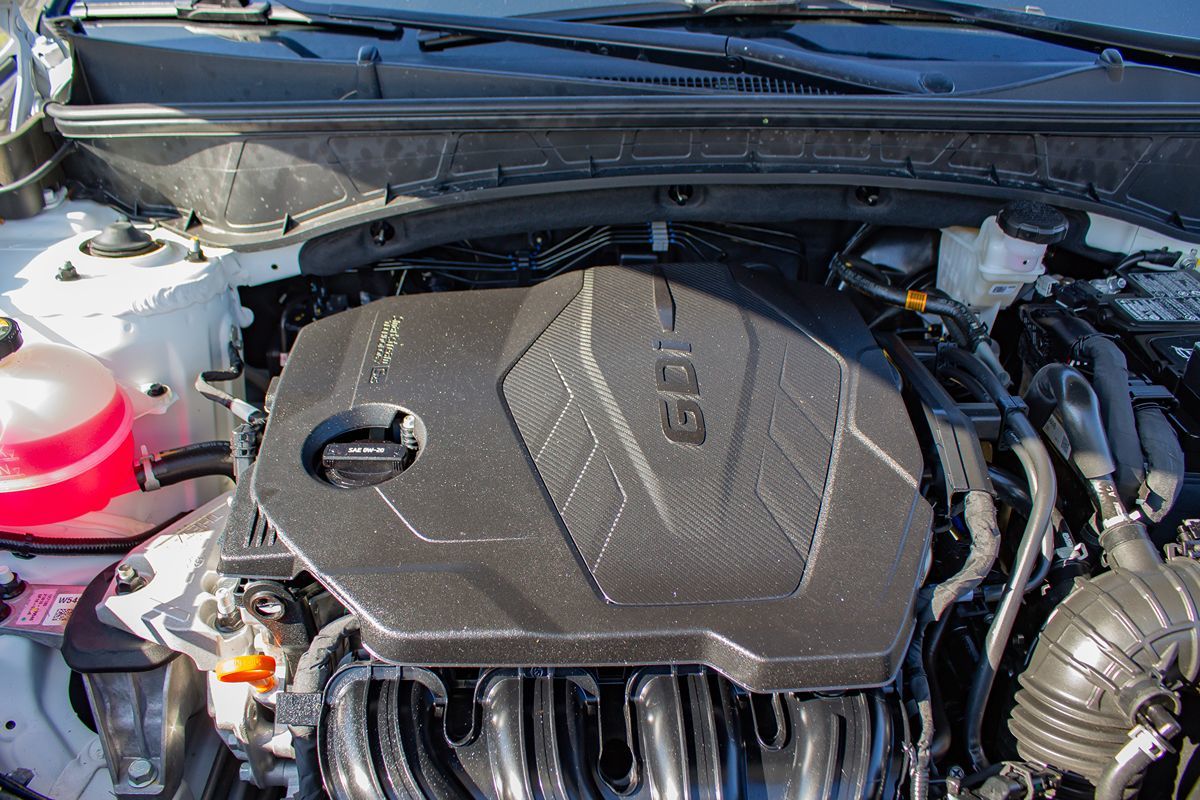 Photo 33 of this Hyundai Tucson