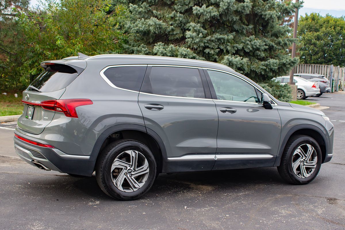 Photo 10 of this Hyundai Santa Fe