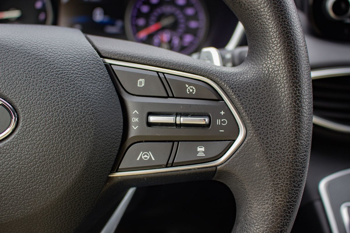 Photo 23 of this Hyundai Santa Fe