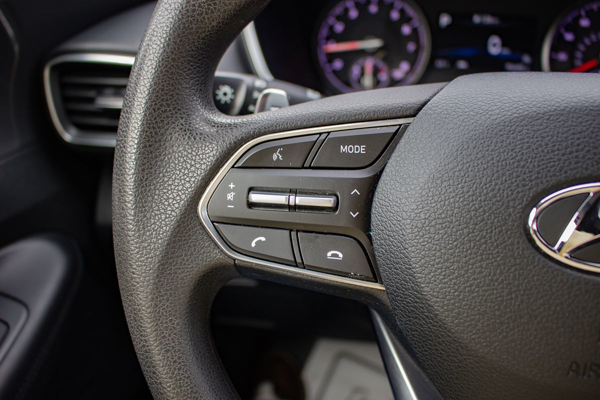 Photo 22 of this Hyundai Santa Fe