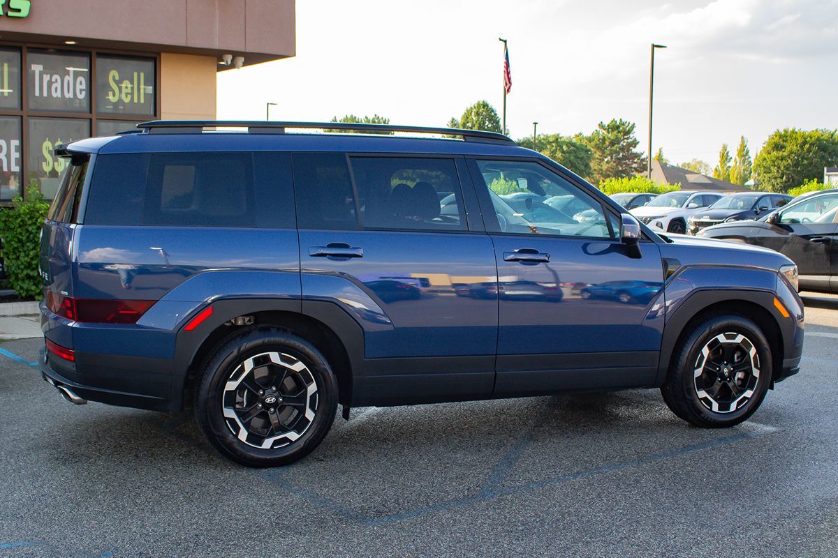 Photo 10 of this Hyundai Santa Fe