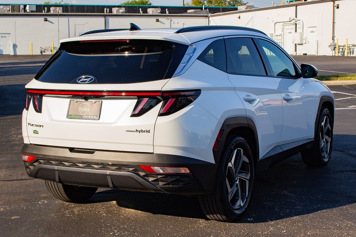 Photo 9 of this Hyundai Tucson Hybrid