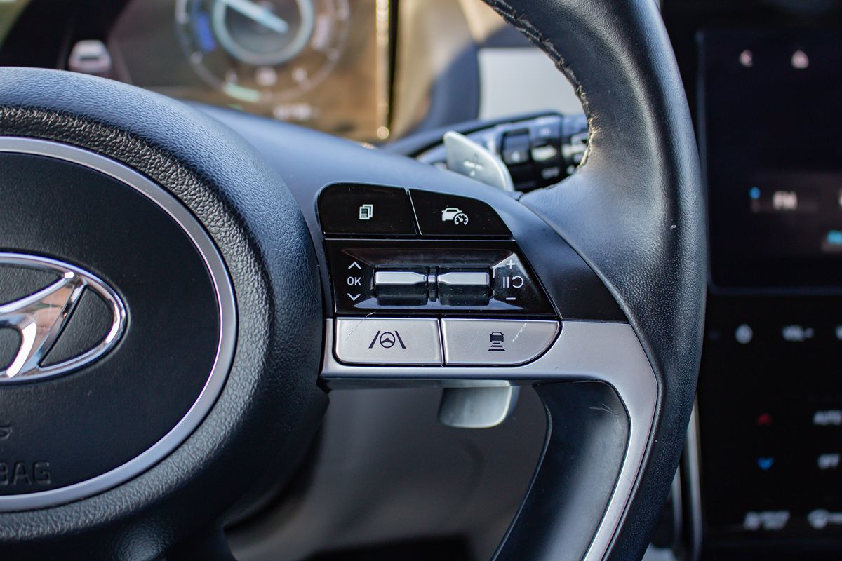 Photo 27 of this Hyundai Tucson Hybrid