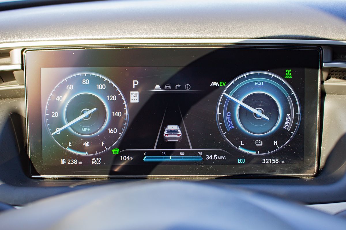Photo 28 of this Hyundai Tucson Hybrid