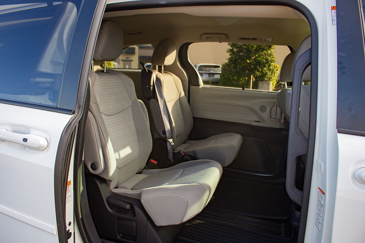Photo 17 of this Toyota Sienna