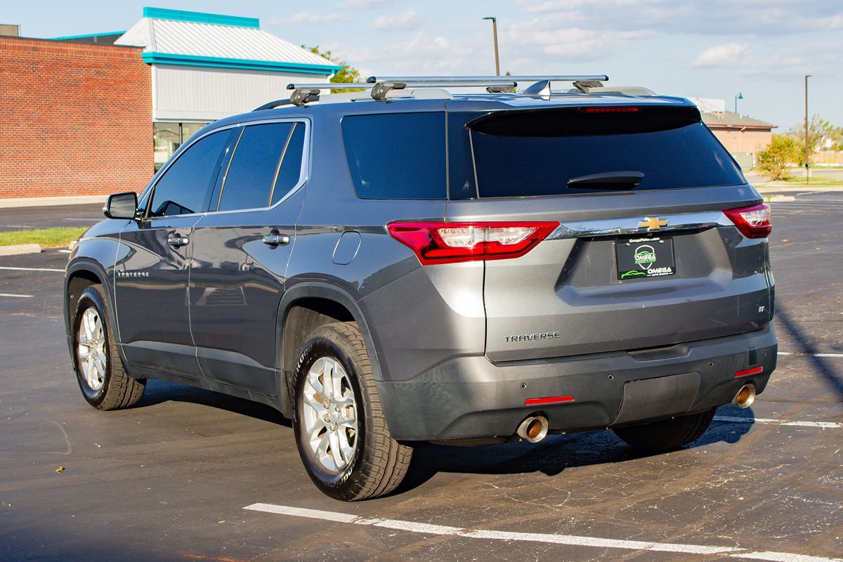 Photo 7 of this Chevrolet Traverse