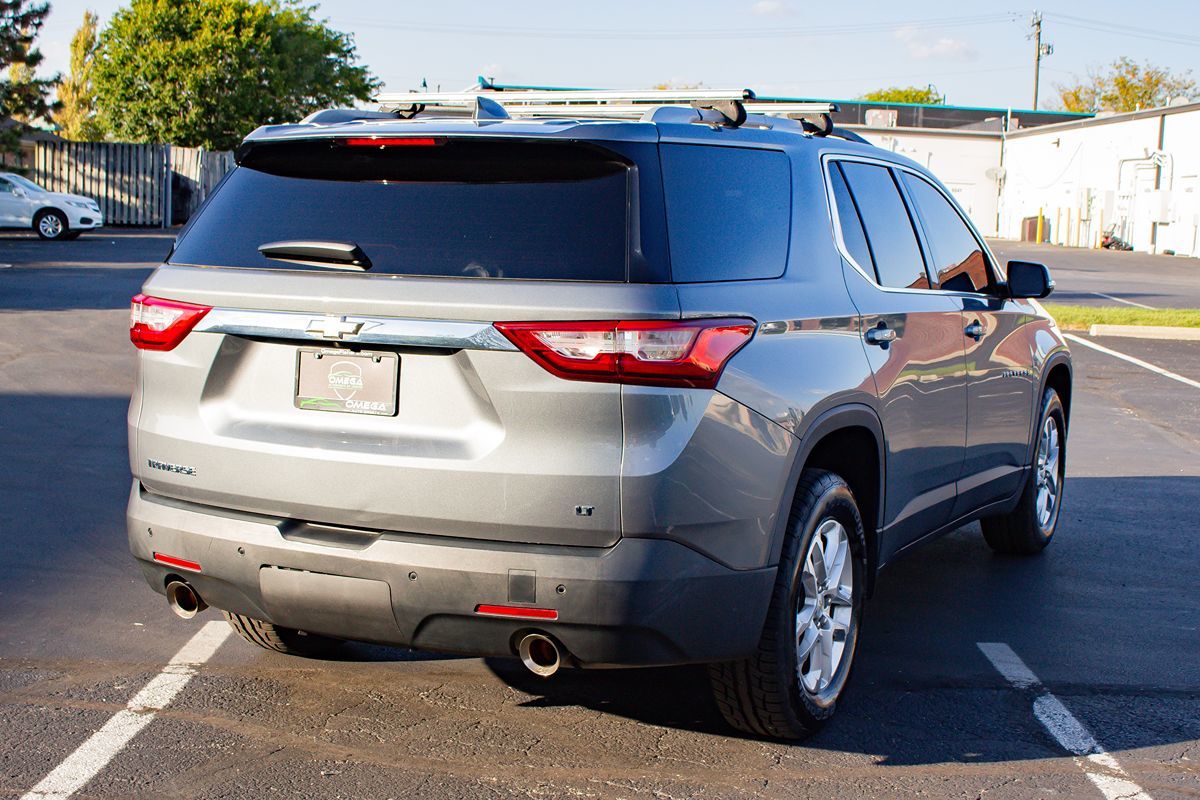 Photo 9 of this Chevrolet Traverse