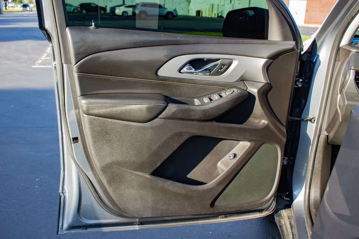 Photo 13 of this Chevrolet Traverse