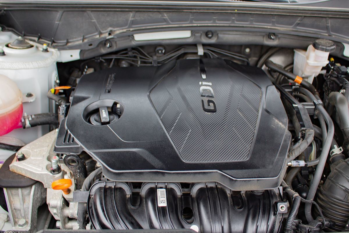 Photo 32 of this Hyundai Tucson