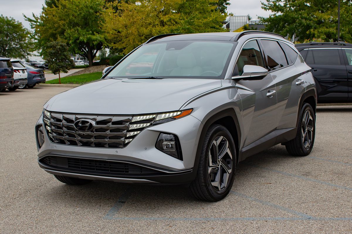 Photo 3 of this Hyundai Tucson