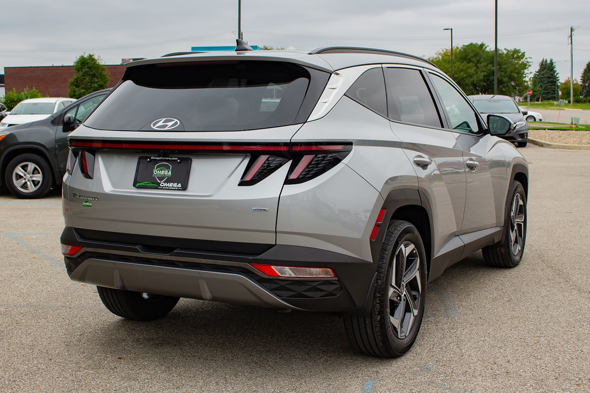 Photo 9 of this Hyundai Tucson