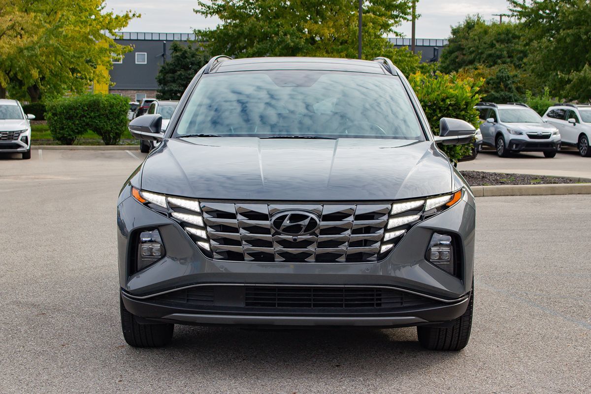 Photo 2 of this Hyundai Tucson