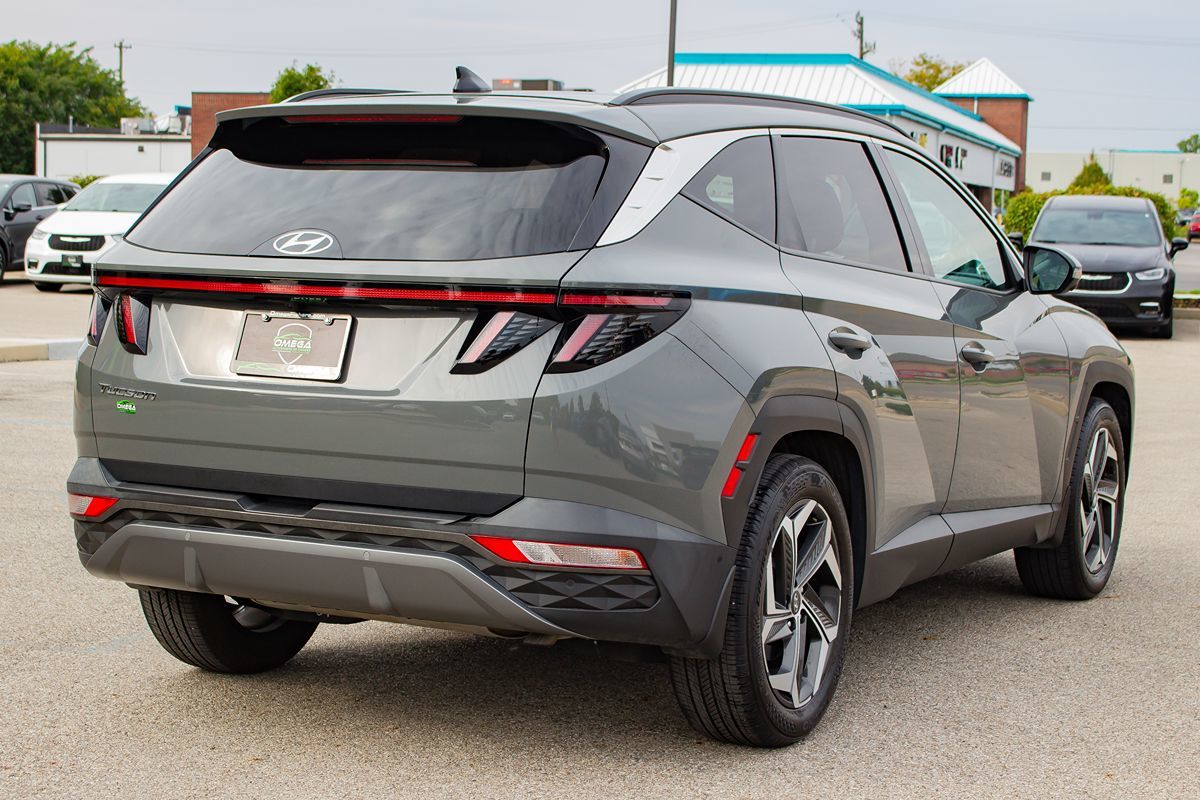 Photo 10 of this Hyundai Tucson