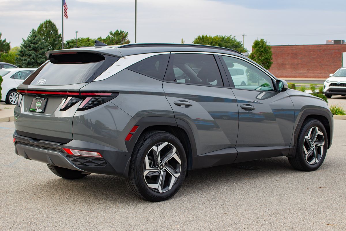 Photo 11 of this Hyundai Tucson