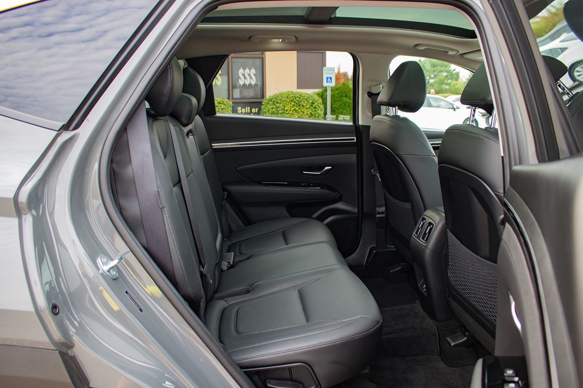 Photo 18 of this Hyundai Tucson