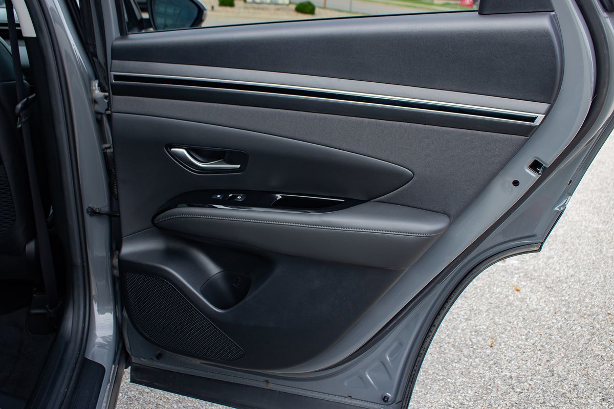 Photo 19 of this Hyundai Tucson