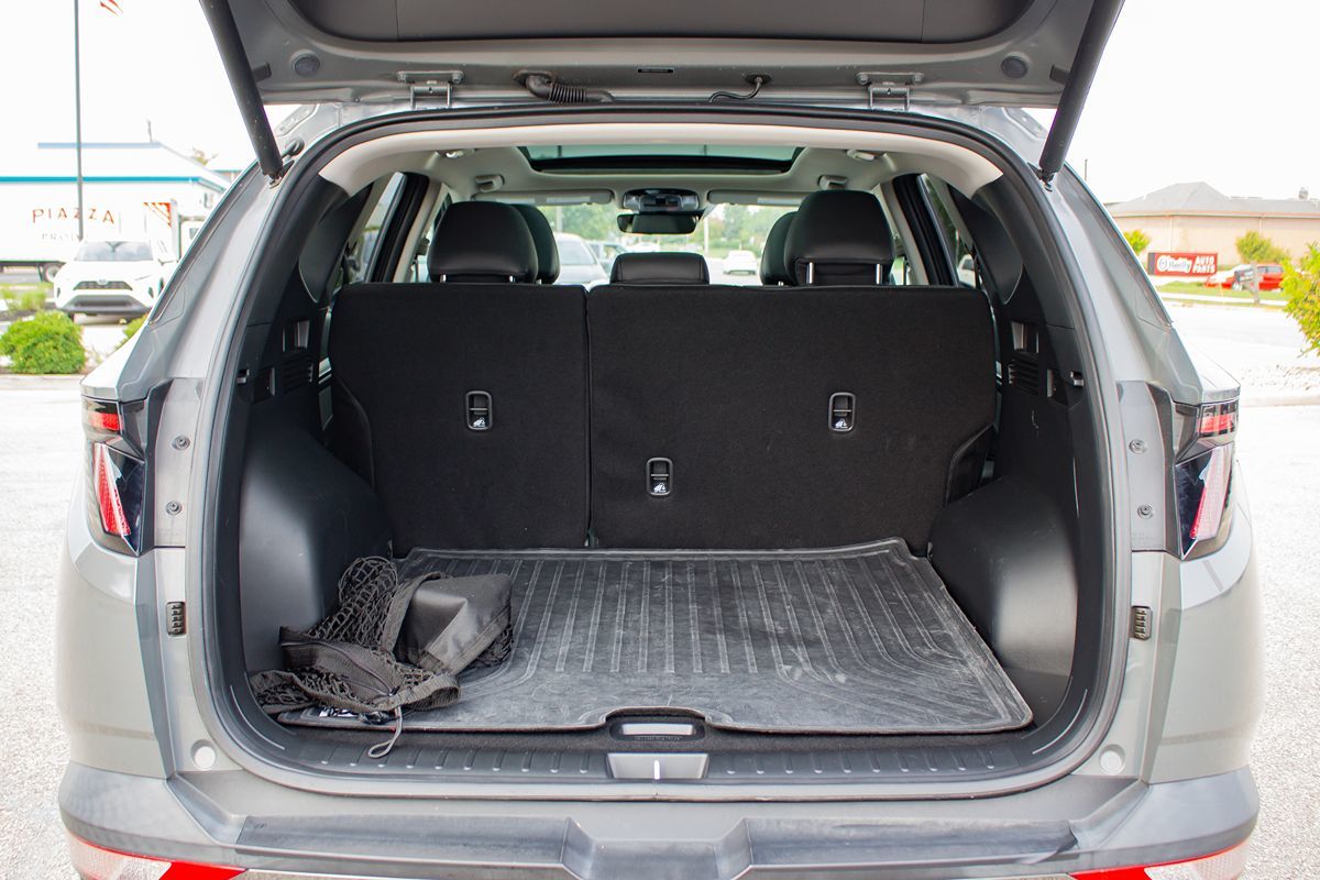 Photo 17 of this Hyundai Tucson