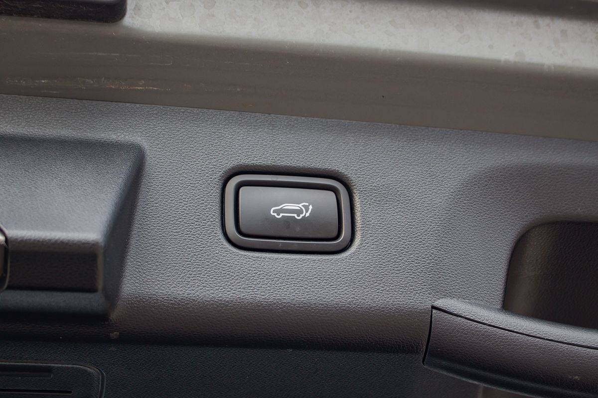 Photo 35 of this Hyundai Tucson