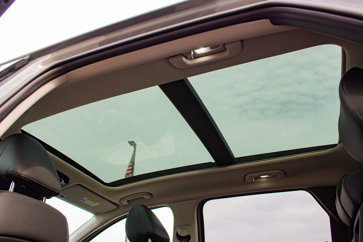 Photo 22 of this Hyundai Tucson
